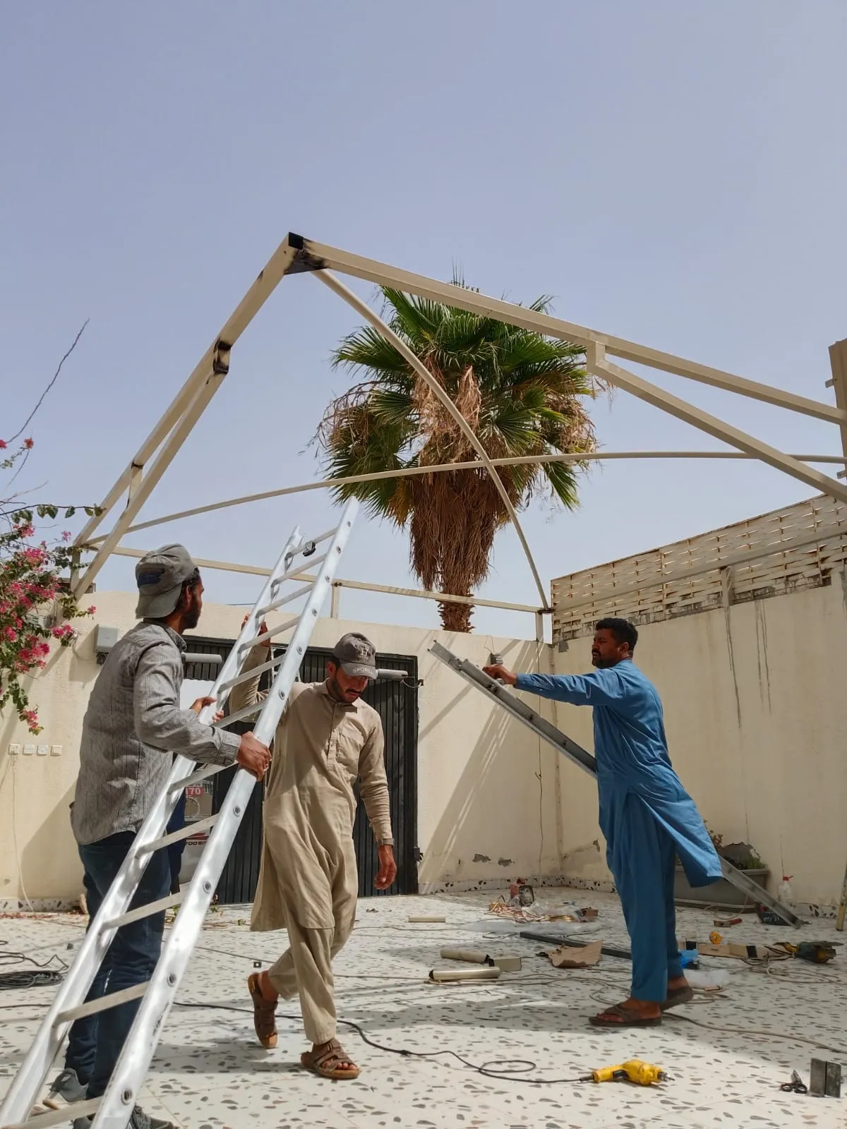 افضل تركيب مظلات في الرياض حديثة ل2026